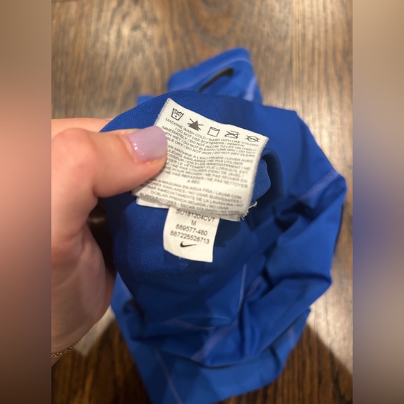 2 Pairs of Nike Pros - Picture 5 of 9